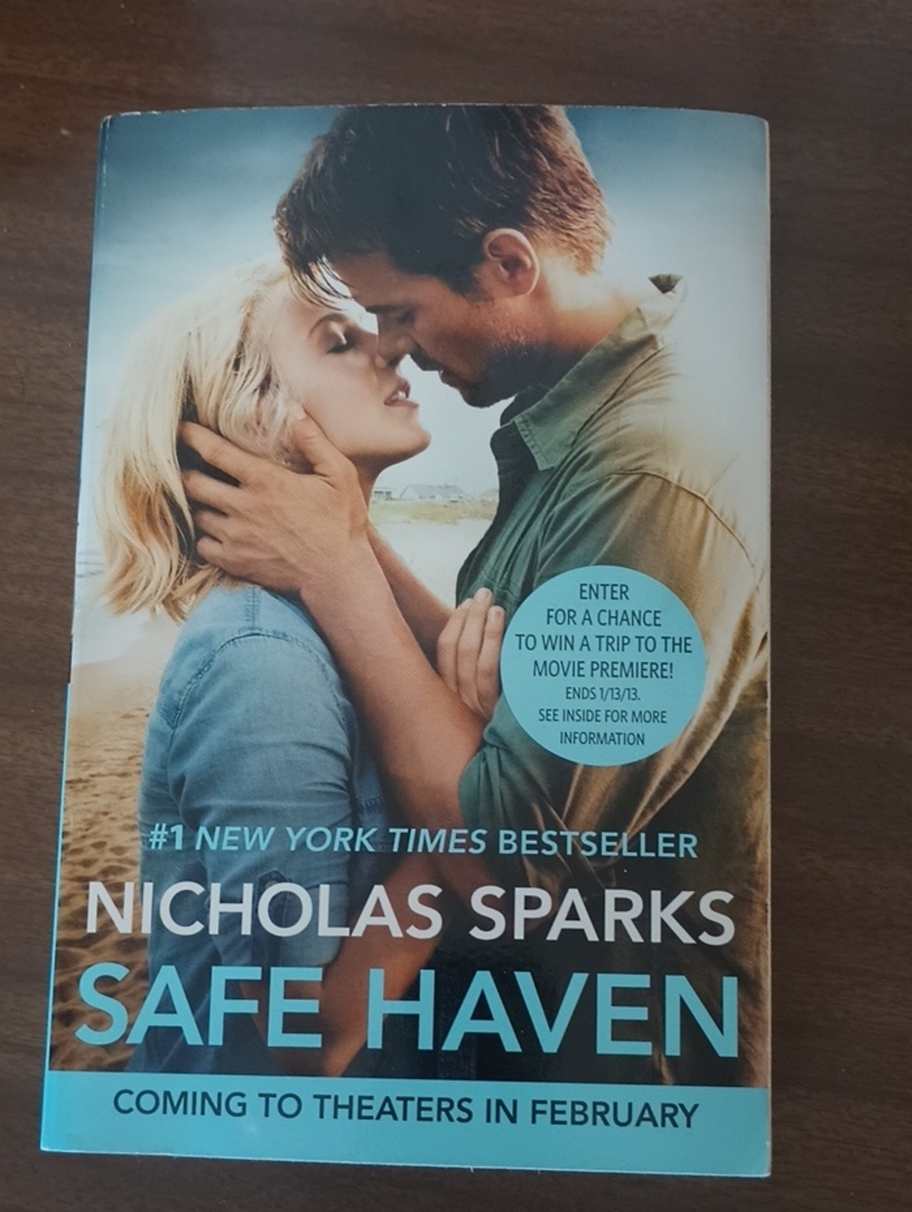 Nicholas Sparks "Safe Haven" Paperback Book - Teal & Beige Cover